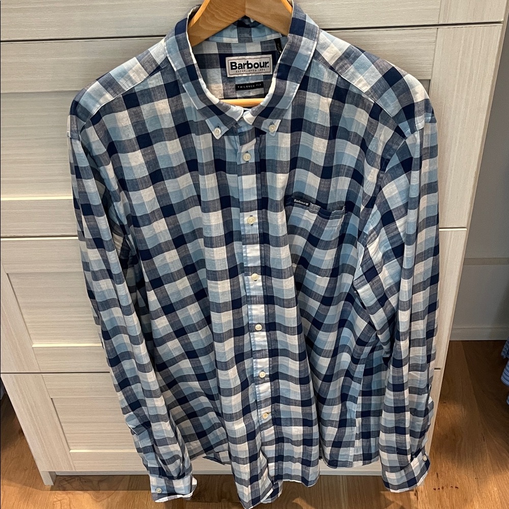 Men’s Barbour Button Down Shirt Size XL EUC